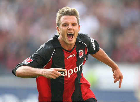 首個賽季並 首個賽季並