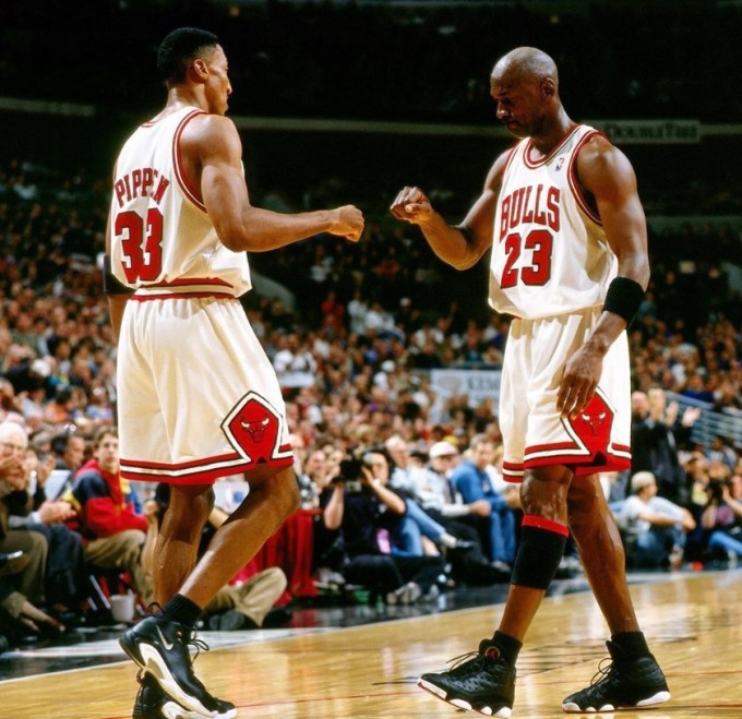 他却仍然难 他却仍然难